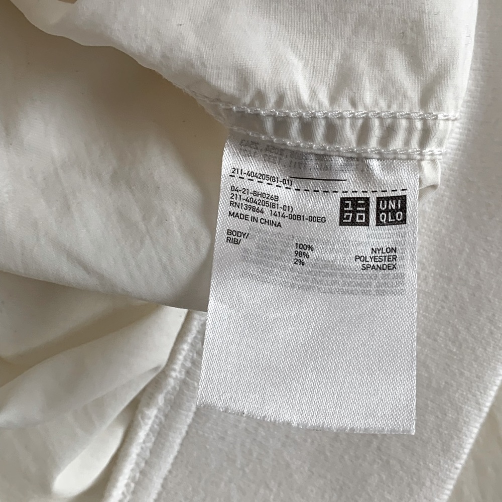 UNIQLO - Picture 3 of 3